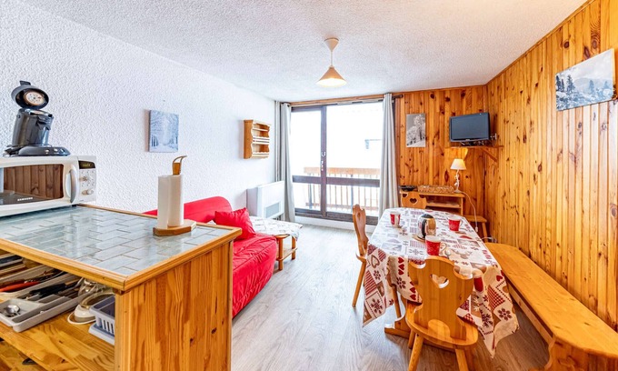 Saint-Francois-Longchamp Apartment | Comfortable studio for 4 with balcony in Saint-François-Longchamp