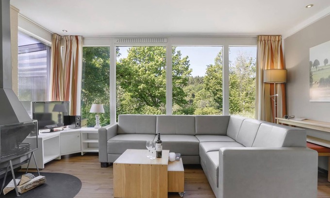 Kell am See House | Comfort 6-person bungalow in the holiday park Landal Hochwald