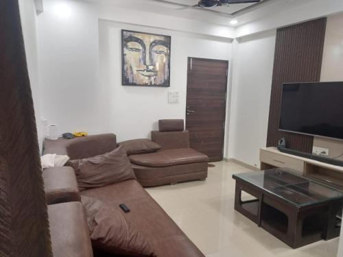 Indore Apartment | Comfort at City Heart Scheme No136