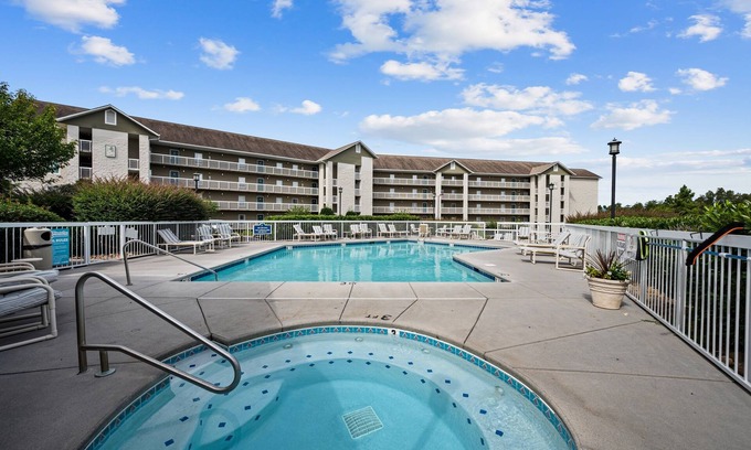 Pigeon Forge Condo | Comfort + Convenience in right off the Pigeon Forge Parkway!