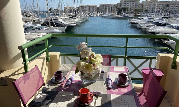 Frejus Port Apartment | Comfortable 1-bedroom apt with large terrace, AC, garage, close to sea and shops