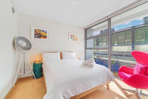 Crows Nest Apartment | Comfortable 1 bedroom apartment in Crows Nest