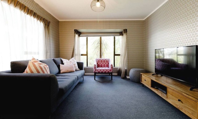 Wellington House | Comfortable 2BR Home | Parking + Easy Walk to City