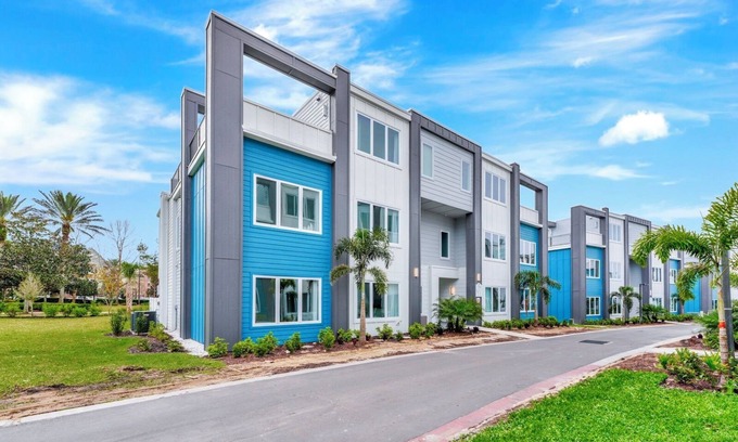 Reunion Condo | Comfortable Condo near Disney with Resort & Waterpark Access - B37-108