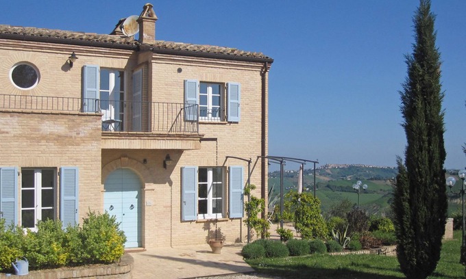 Cossignano House | Comfortable cottage in the March with a stunning panorama view