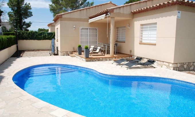 Les Tres Cales House | Comfortable House in Les Tres Cales with Private Pool