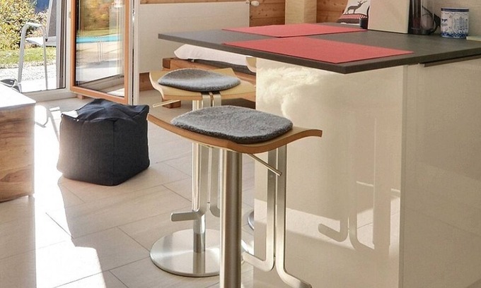 Grimentz Apartment | Comfortable studio for 2 to 3 people, living room with 1 double bed (140) and 1 divan bed, kitchen a