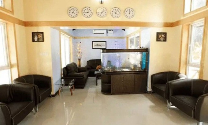 Mylapore Tiruvallikk Apartment | Comfortable Studio Room for your Holiday Unit 15