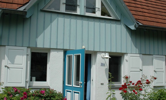 Ostseebad Prerow House | Comfortably furnished holiday house m. Garden. Pure relaxation and holiday enjoyment!
