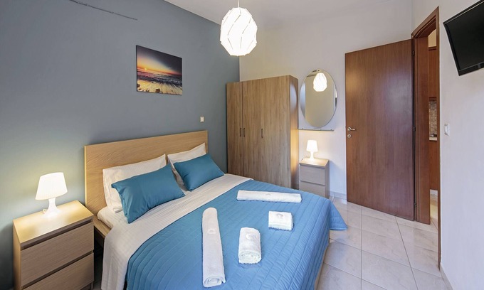 Almyrida Apartment | Comfy & quiet apt, 2 minutes away from the beach!