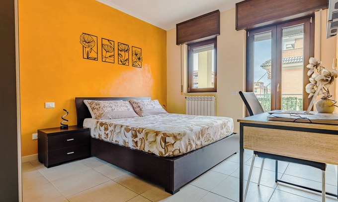 Fiumicino Apartment | Complete and fully equipped, lively and colorful apartment in the center of the city.
