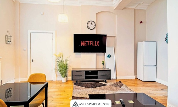 Sheffield Apartment | Condo in Sheffield City Centre