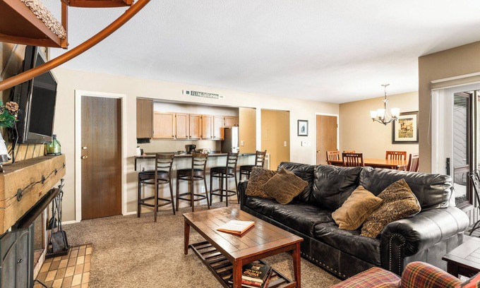 Keystone Condo | Condo w/Peaceful Location in West Keystone, Private Patio & Close to Shuttle