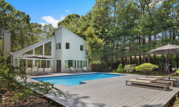 Quogue House | Contemporary 3BR Getaway in Quogue with Heated Pool