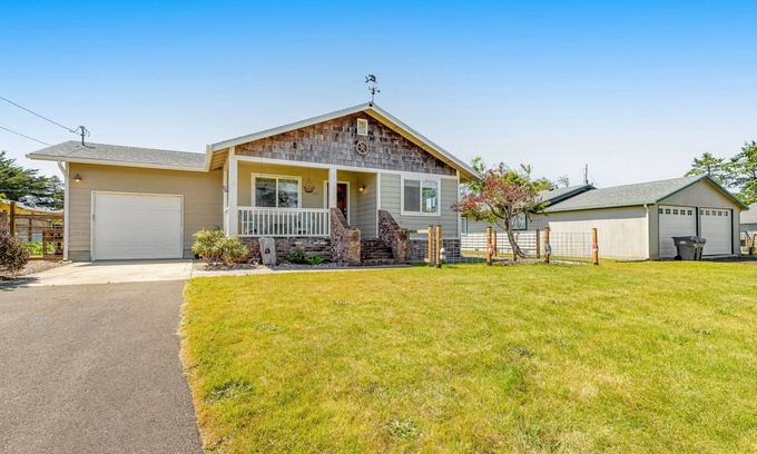 Westport House | Contemporary dog-friendly home with backyard, patio, washer/dryer, pellet stove