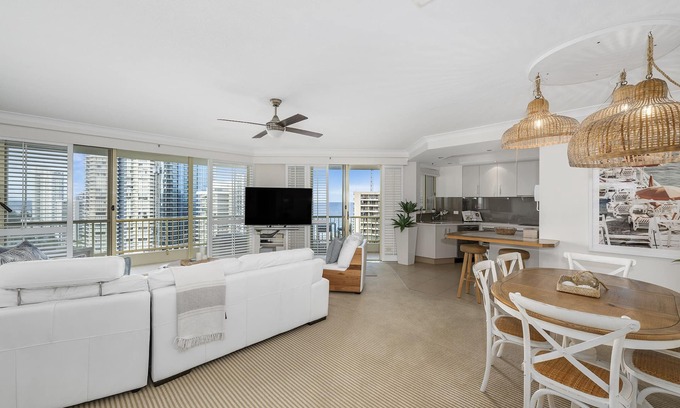 Main Beach Apartment | Contessa Queen - Main Beach