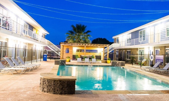 Pleasant Valley Apartment | Convenient 2BR next to Downtown w Fast WiFi + Pool