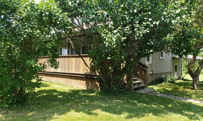 Bristolville House | Conveniently located 2 bedroom home only minutes from hiking and state park fun!