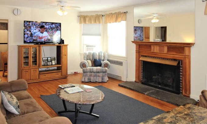 Oneonta Apartment | Cooperstown Baseball Rentals - Elm-Triple Play #1