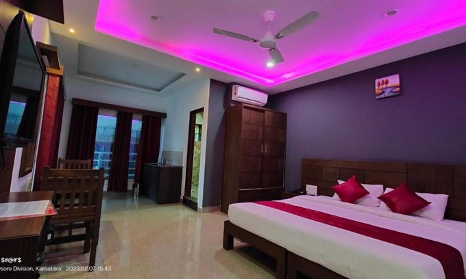 Mahadevpet Hotel | Coorg ASHOK PALACE