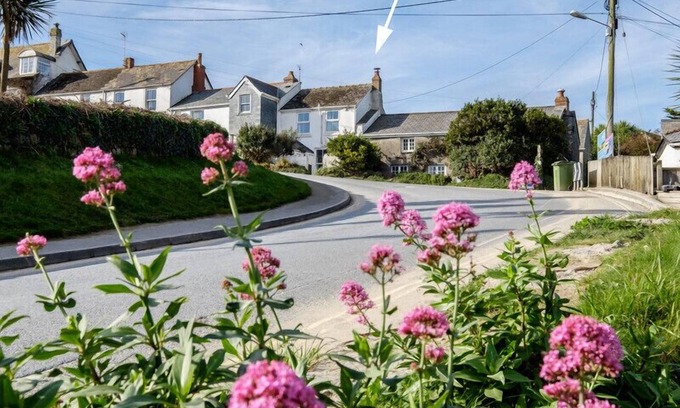 Treator Cottage | COPPINGERS COTTAGE, family friendly in Polzeath