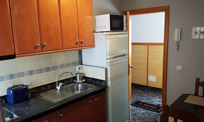 Vecindario Apartment | COQUETO apartment / studio. FREE WIFI.