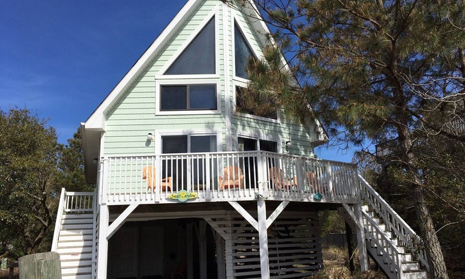 Ocean Sands Cottage | Corolla-Ocean Side-Sweet Caroline-3 BR, 2 Bathn