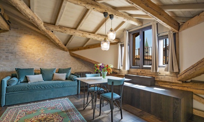Castello Apartment | Corte Rubbi 11 Secret Terrace Apartment