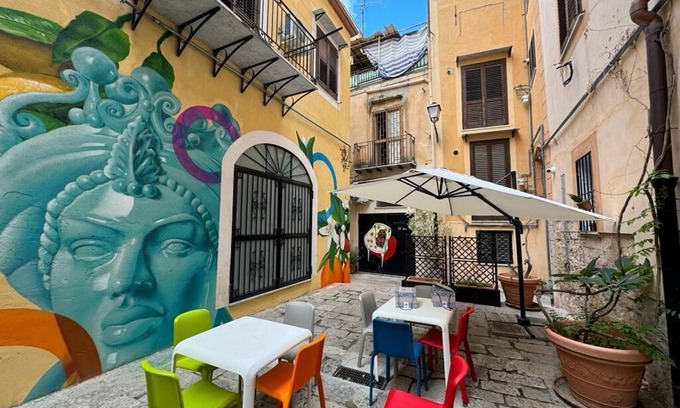 Kalsa House | Cortile dei Giusti Combo Guesthouse