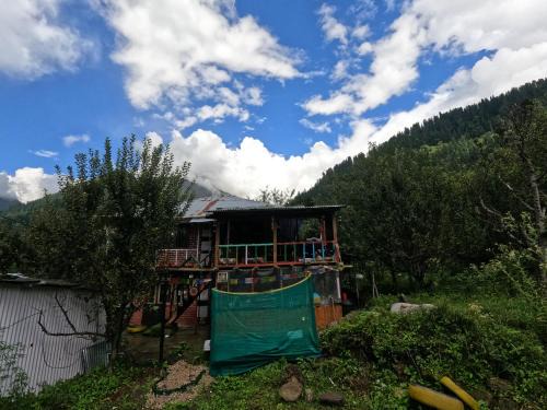 Kullu House | Cosmic Nataraja