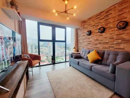 Rohrmoser Apartment | Cosmopolitan APT 1407, 5 Star Facilities, 15m SJO Airport, Parking, Pool, Gym