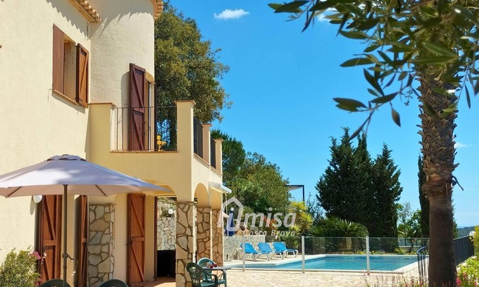 Calonge Villa | Costa Brava-Calonge- Villa Torre Gavarres, in a natural environment.gratifying!