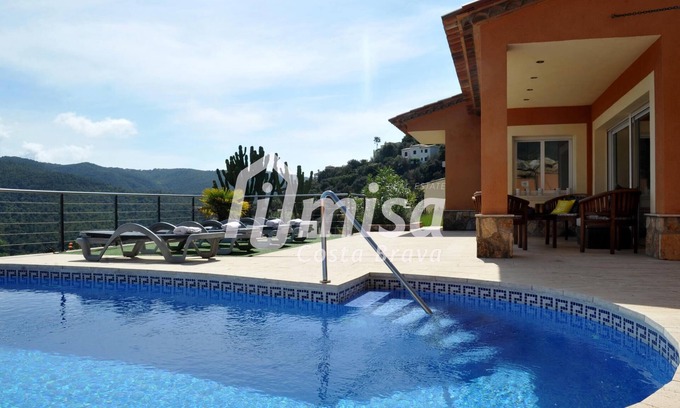 Calonge Villa | Costa Brava-Calonge- Villa Caraibes, do you want to relax?