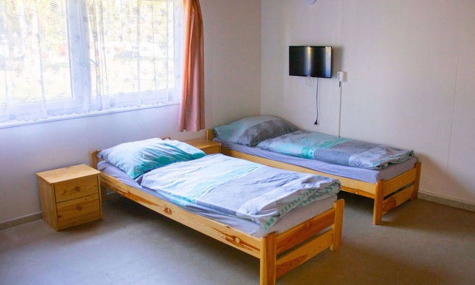 Hradec Kralove House | Cosy apartment in villa for 12 guests with WIFI, TV, patio, pets allowed and parking