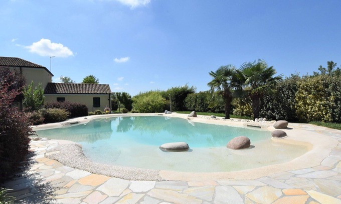 Ariano nel Polesine House | Cosy apartment in villa for 9 guests with pool, WIFI, A/C, TV and patio