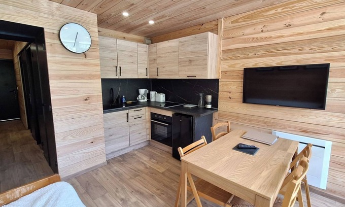Gabas Apartment | Cosy apartment 15 minutes from Spain!