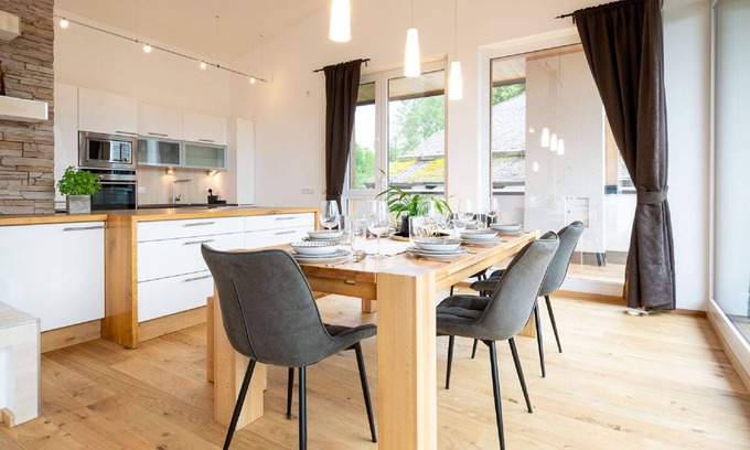 Eben im Pongau Apartment | Cosy apartment for 8 people with TV