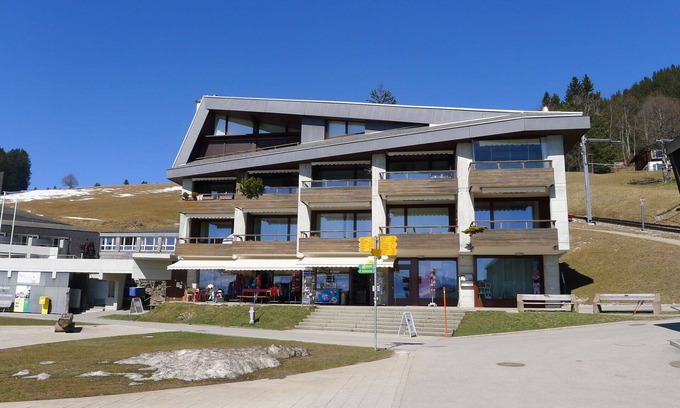 Rigi Kaltbad Apartment | Cosy apartment for 3 people with WIFI, TV, balcony and panoramic view