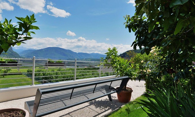 Andriano Apartment | Cosy apartment for 2 people with WIFI, pool, TV and patio