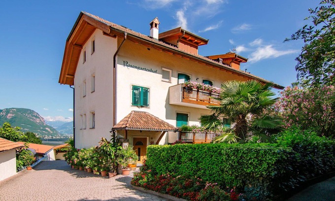 Andriano Apartment | Cosy apartment for 2 people with pool, WIFI, TV, patio and parking