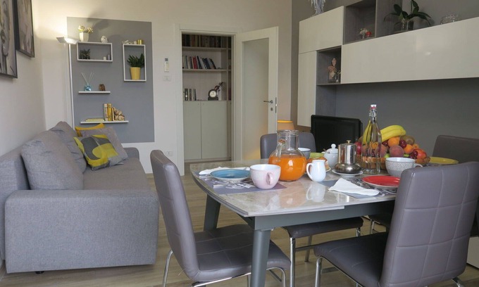 Savena Apartment | Cosy apartment for 4 guests with WIFI, A/C, TV and balcony