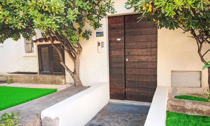 Baja Sardinia Apartment | Cosy apartment for 4 people with WIFI, A/C, TV and parking