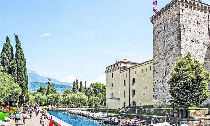 Dro Apartment | Cosy apartment for 4 people with WIFI, A/C, TV, patio, panoramic view and parking