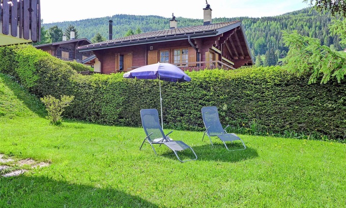 Buerchen Apartment | Cosy apartment for 5 guests with WIFI, TV, patio, pets allowed and panoramic view