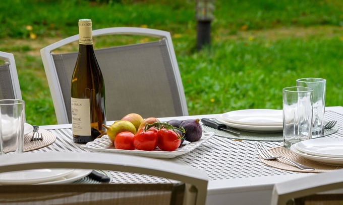 Baden Apartment | Cosy apartment for 6 guests with pool, WIFI, TV and terrace