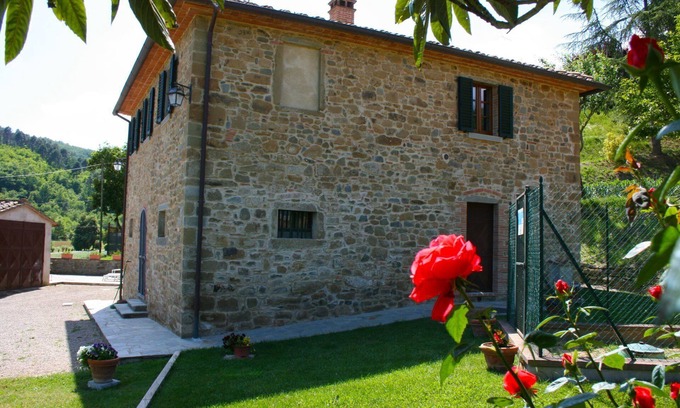 Monte San Savino Apartment | Cosy apartment for 7 people with WIFI and TV, close to Arezzo