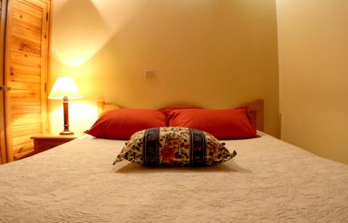 Seia Apartment | Cosy apartment in Seia, 25 sqm, welcoming fireplace