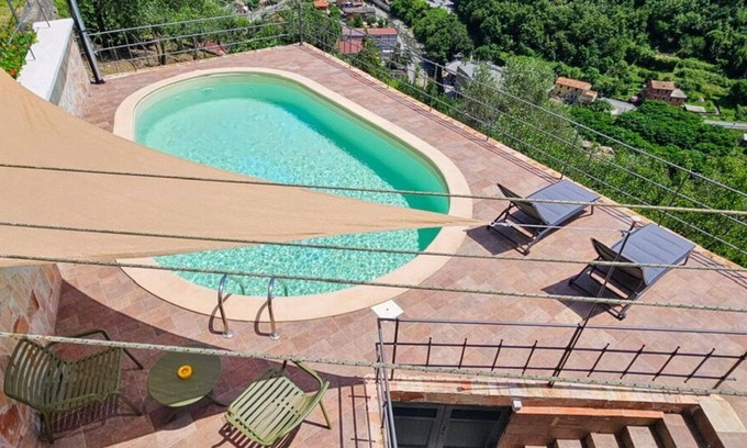 Avegno Apartment | Cosy apartment with WIFI, private pool, terrace, pets allowed, panoramic view, close to Portofino