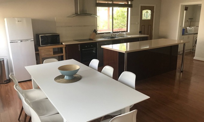 Coronet Bay House | Cosy beachside cottage a short walk to the beautiful Coronet Bay beach