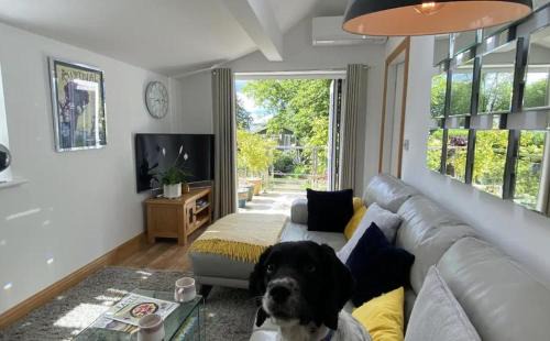 Louth Apartment | Cosy dog friendly self contained apartment